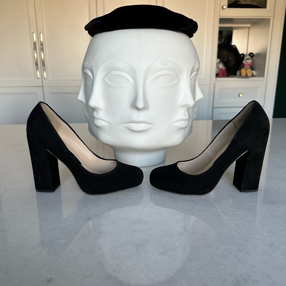 Stunning black suede chunky heel
